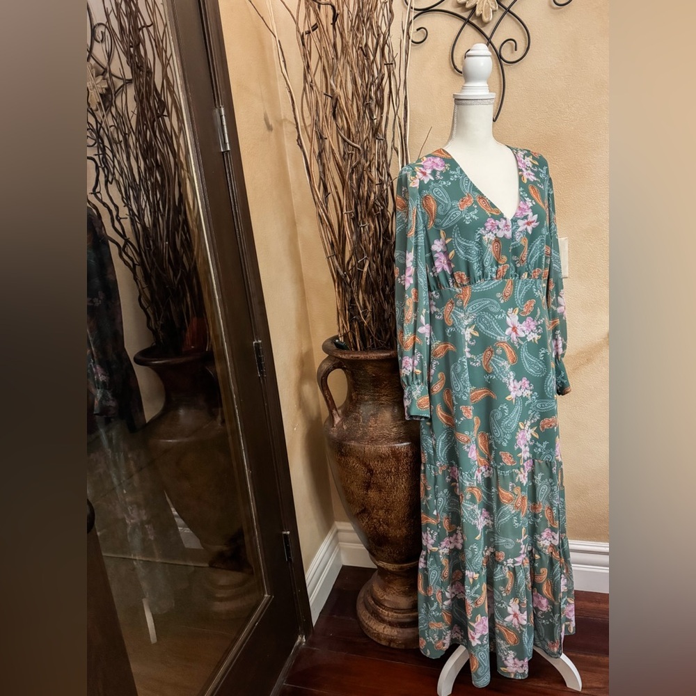Bar III Plus Floral Chiffon Long-Sleeve Maxi Dress